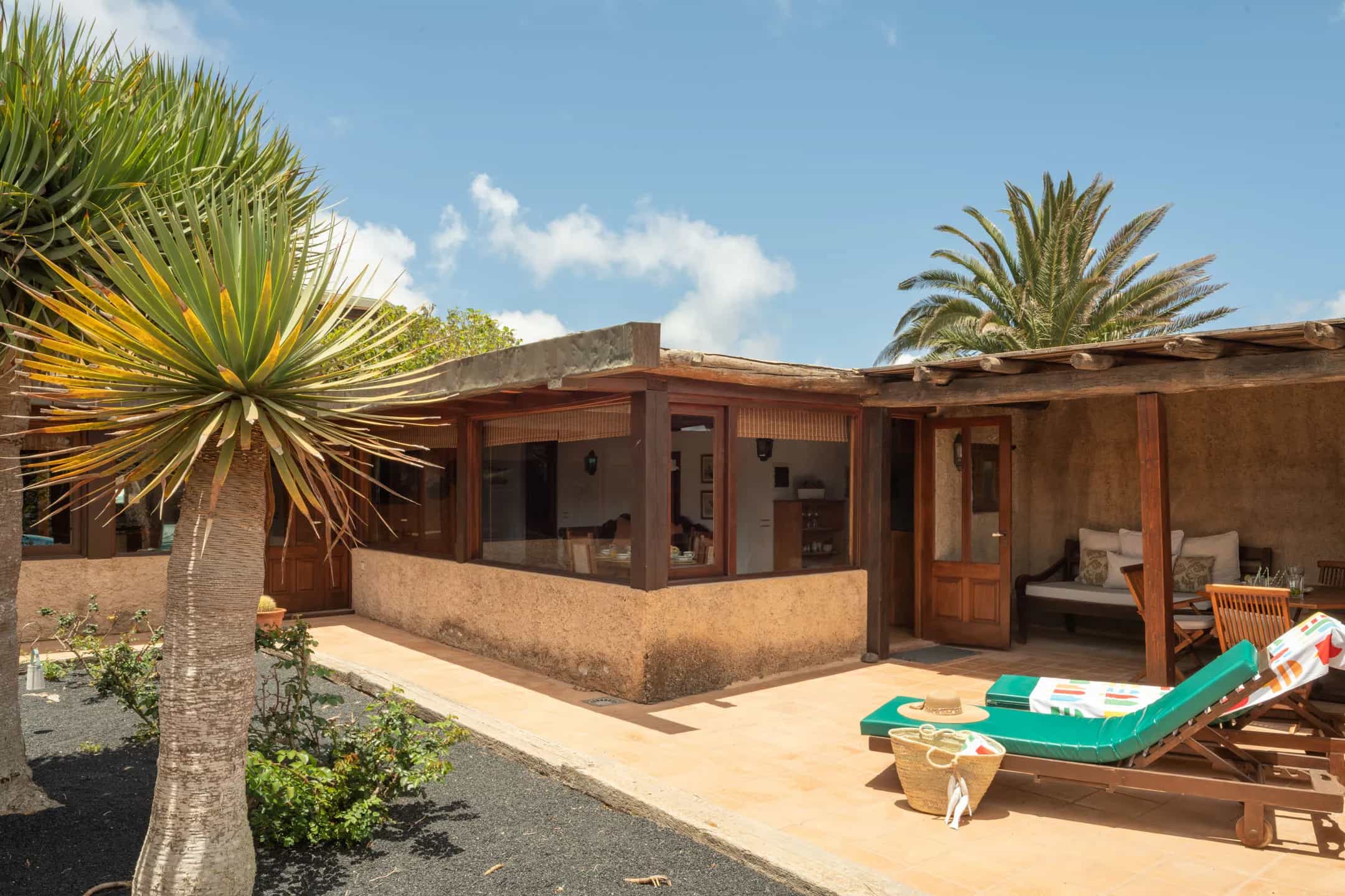 Sunbeds at La Trasera, Finca La Corona, Lanzarote