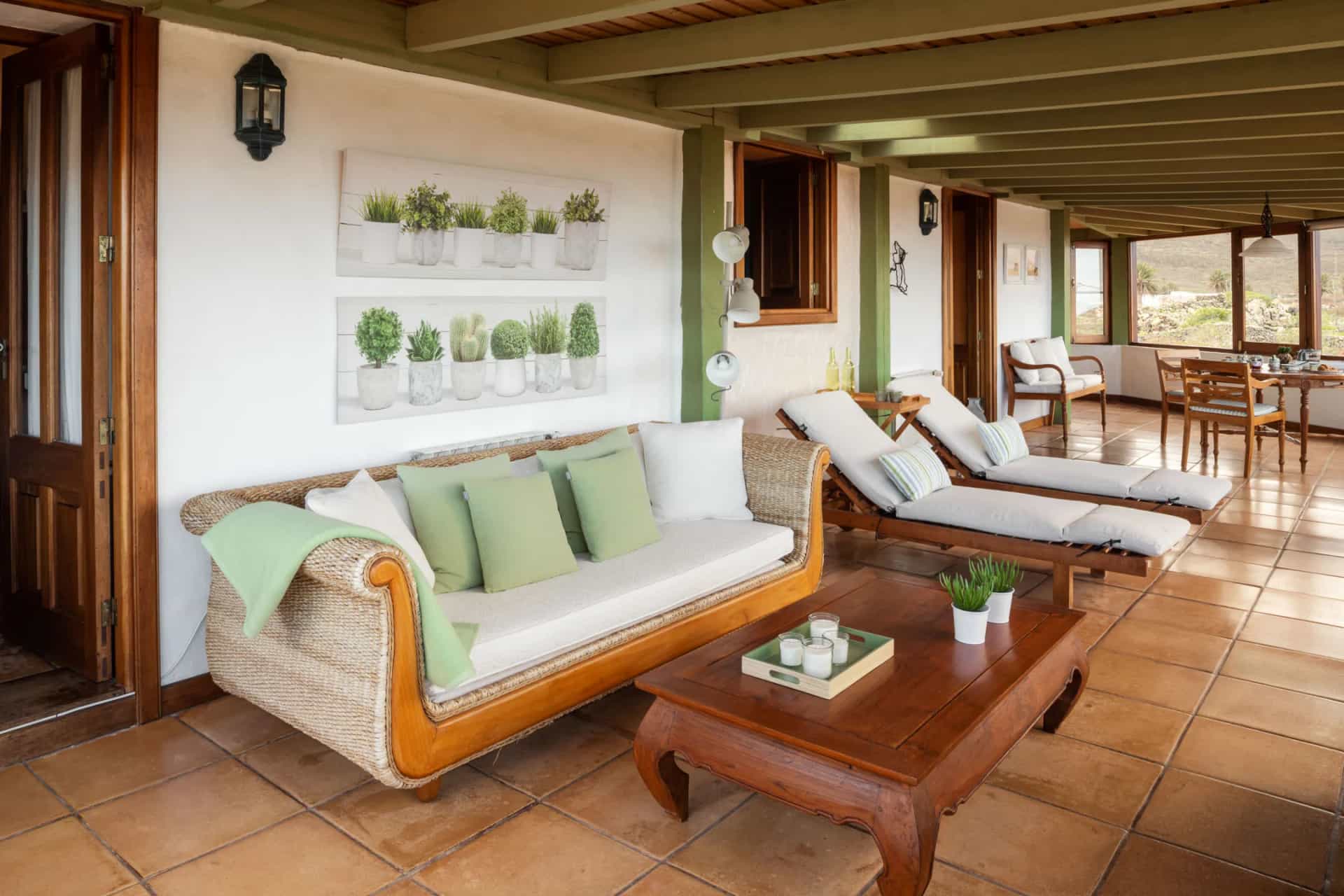 Vista Risco, Finca La Corona, Lanzarote - Living Room